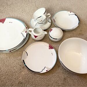 Studio Nova Dinnerware mismatched set in perfect condition